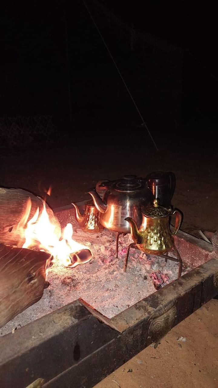 Badīyah Sandglass Camp מראה חיצוני תמונה